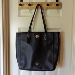 Like new COACH Pebble Leather Town Tote